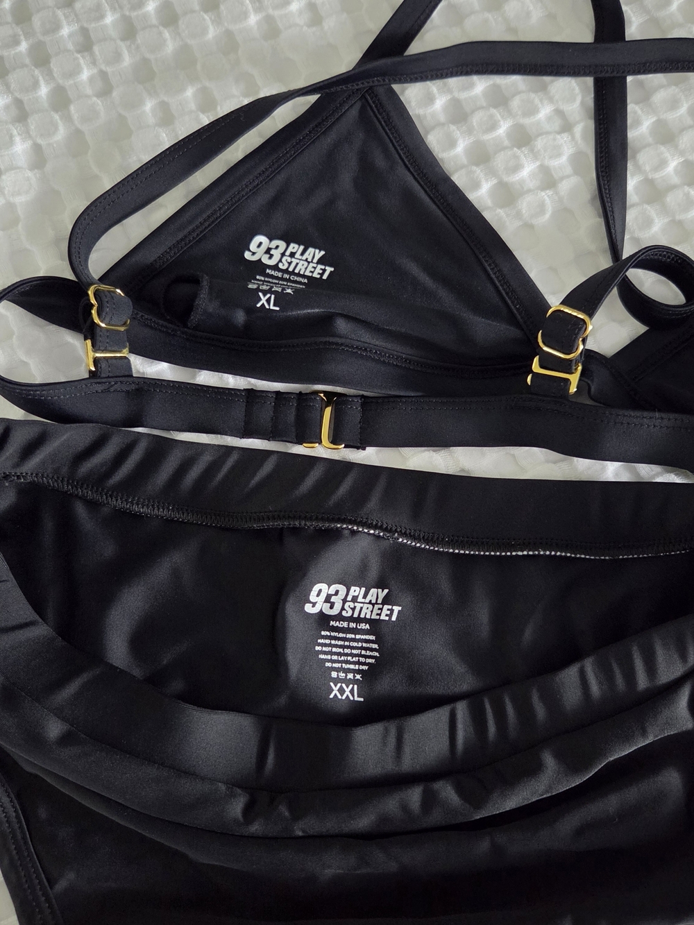 Sleek Black High-Cut Triangle Bikini Set (XL top, XXL bottom) - Picture 2 of 2